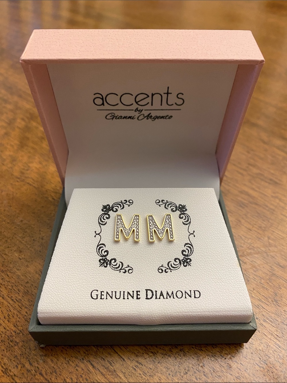 ACCENTS M Initial Earrings